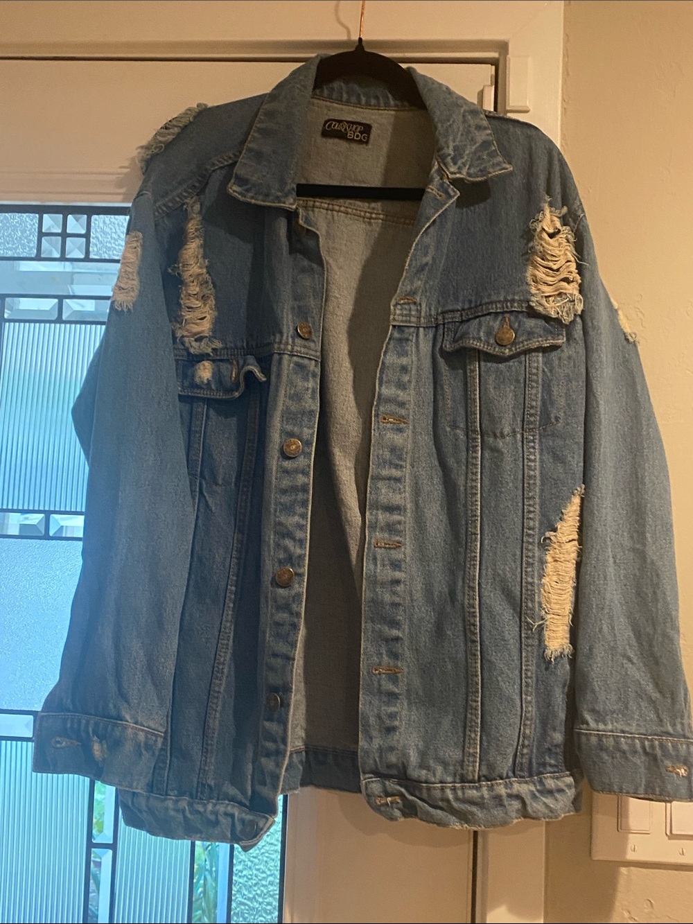 BDG Light Blue Distressed Denim Jacket Sz M